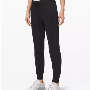 LULULEMON JOGGERS